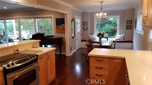 2920 Poinsettia Avenue, Manhattan Beach, California 90266, 3 Bedrooms Bedrooms, ,2 BathroomsBathrooms,Residential,Sold,Poinsettia,SB19012421