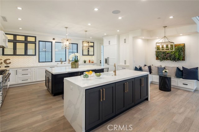 1761 11th Street, Manhattan Beach, California 90266, 5 Bedrooms Bedrooms, ,4 BathroomsBathrooms,Residential,Sold,11th,SB19152576