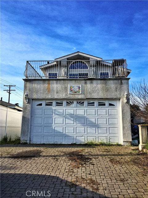 703 Paulina Avenue, Redondo Beach, California 90277, 5 Bedrooms Bedrooms, ,4 BathroomsBathrooms,Residential,Sold,Paulina,SB17021847