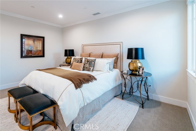 1457 18th Street, Manhattan Beach, California 90266, 5 Bedrooms Bedrooms, ,2 BathroomsBathrooms,Residential,Sold,18th,SB17091633