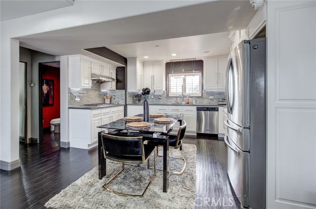 2803 190th Street, Redondo Beach, California 90278, 3 Bedrooms Bedrooms, ,3 BathroomsBathrooms,Residential,Sold,190th,SB20248119