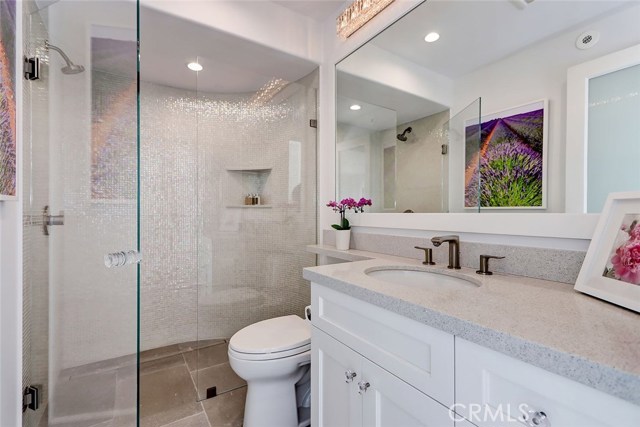 317 9th Street, Manhattan Beach, California 90266, 2 Bedrooms Bedrooms, ,2 BathroomsBathrooms,Residential,Sold,9th,SB20195791
