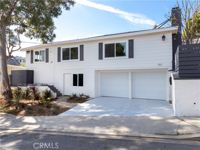 707 Redondo Ave, Manhattan Beach, California 90266, 4 Bedrooms Bedrooms, ,2 BathroomsBathrooms,Residential,Sold,Redondo Ave,SB20032666