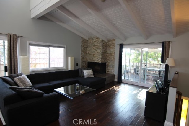 2200 Mathews Avenue, Redondo Beach, California 90278, 3 Bedrooms Bedrooms, ,2 BathroomsBathrooms,Residential,Sold,Mathews,SB17088942