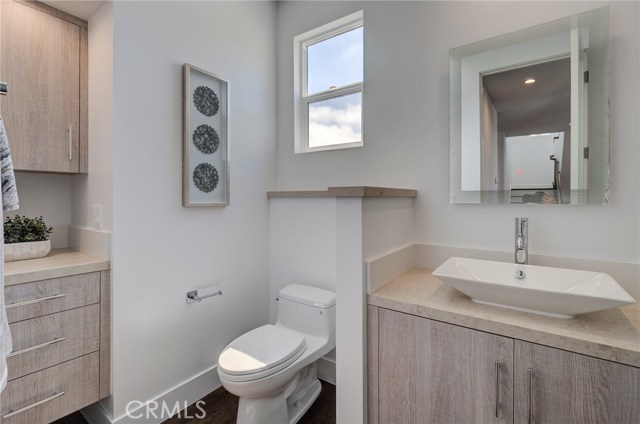 1729 Harriman Lane, Redondo Beach, California 90278, 4 Bedrooms Bedrooms, ,3 BathroomsBathrooms,Residential,Sold,Harriman,PV18140747