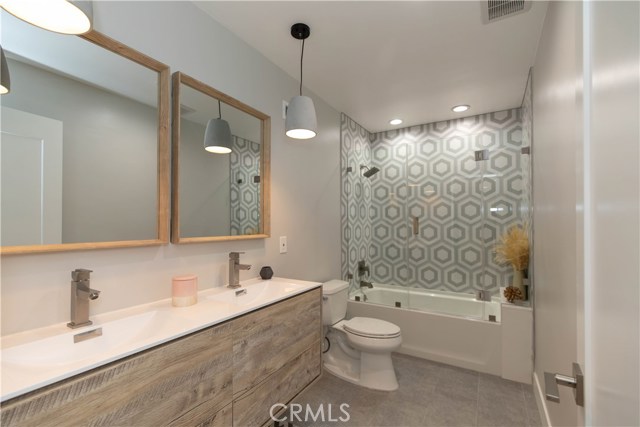 Second Bedroom Bathroom (Ensuite)