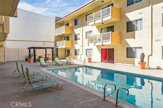 1707 Pacific Coast, Hermosa Beach, California 90254, 1 Bedroom Bedrooms, ,1 BathroomBathrooms,Residential,Sold,Pacific Coast,PV18071683