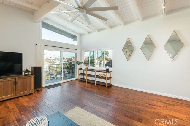 1537 Stanford Avenue, Redondo Beach, California 90278, 3 Bedrooms Bedrooms, ,2 BathroomsBathrooms,Residential,Sold,Stanford,SB19259767