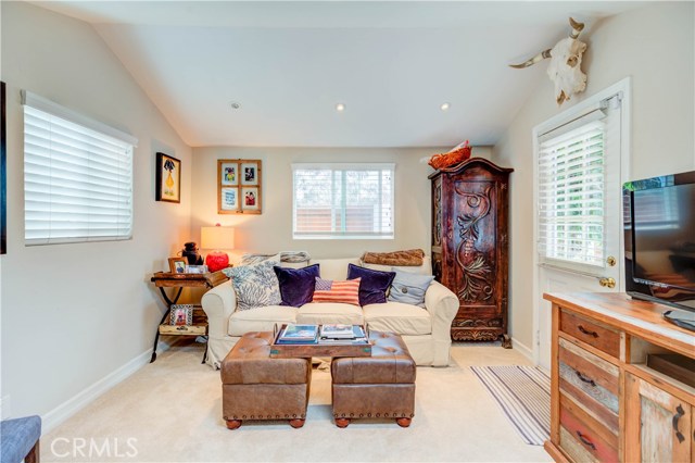 1236 3rd Street, Hermosa Beach, California 90254, 2 Bedrooms Bedrooms, ,Residential,Sold,3rd,SB19113677
