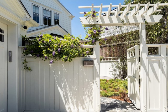 3311 Elm Avenue, Manhattan Beach, California 90266, 6 Bedrooms Bedrooms, ,6 BathroomsBathrooms,Residential,Sold,Elm,SB18152048