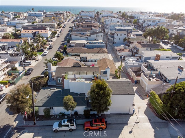 457 28th Street, Hermosa Beach, California 90254, 4 Bedrooms Bedrooms, ,2 BathroomsBathrooms,Residential,Sold,28th,SB21117584