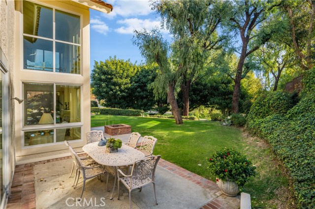 30 Country Lane, Rolling Hills Estates, California 90274, 4 Bedrooms Bedrooms, ,3 BathroomsBathrooms,Residential,Sold,Country,PV20008368
