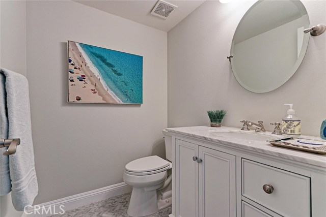 230 Guadalupe Avenue, Redondo Beach, California 90277, 2 Bedrooms Bedrooms, ,1 BathroomBathrooms,Residential,Sold,Guadalupe,SB17248817