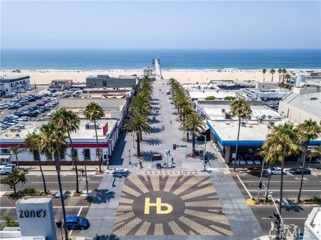 Near Hermosa Beach Pier