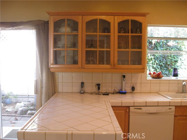 2700 Robinson Street, Redondo Beach, California 90278, 2 Bedrooms Bedrooms, ,1 BathroomBathrooms,Residential,Sold,Robinson,PW18148621