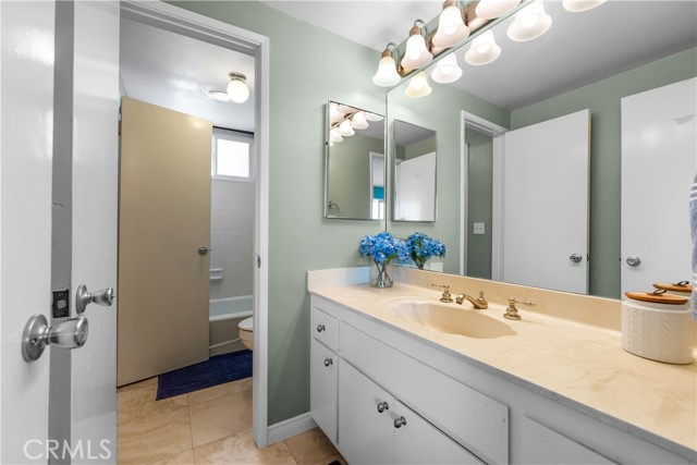 2510 Voorhees Avenue, Redondo Beach, California 90278, 2 Bedrooms Bedrooms, ,1 BathroomBathrooms,Residential,Sold,Voorhees,SB21140312