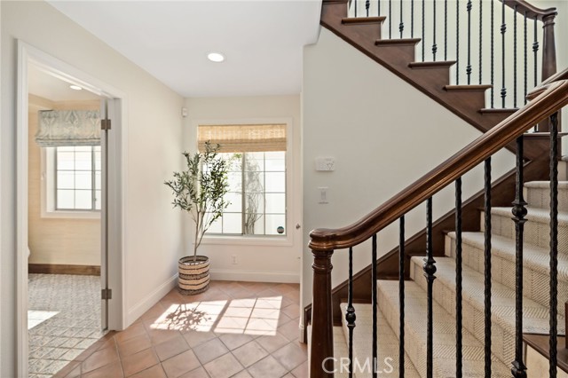 2200 Elm Avenue, Manhattan Beach, California 90266, 4 Bedrooms Bedrooms, ,3 BathroomsBathrooms,Residential,Sold,Elm,SB21076957