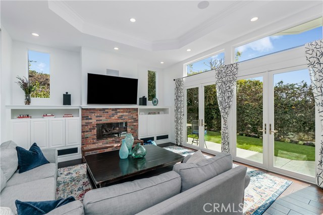 3304 Poinsettia Avenue, Manhattan Beach, California 90266, 5 Bedrooms Bedrooms, ,2 BathroomsBathrooms,Residential,Sold,Poinsettia,SB20035052