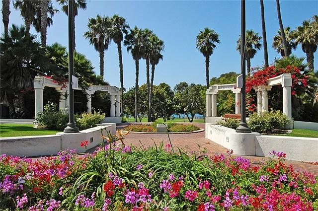 The plaza at Veterans Park. There is a weekly farmer's market in the adjacent parking lot.