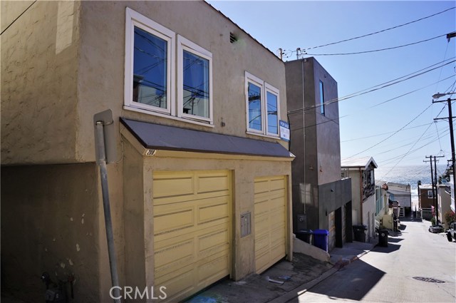 208 Moonstone Street, Manhattan Beach, California 90266, ,Residential Income,Sold,Moonstone,SB18065480