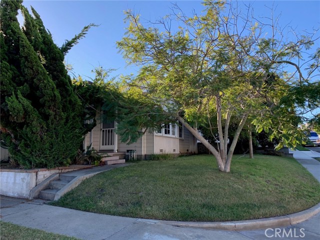 1612 Chestnut Avenue, Manhattan Beach, California 90266, 3 Bedrooms Bedrooms, ,1 BathroomBathrooms,Residential,Sold,Chestnut,SB18250847