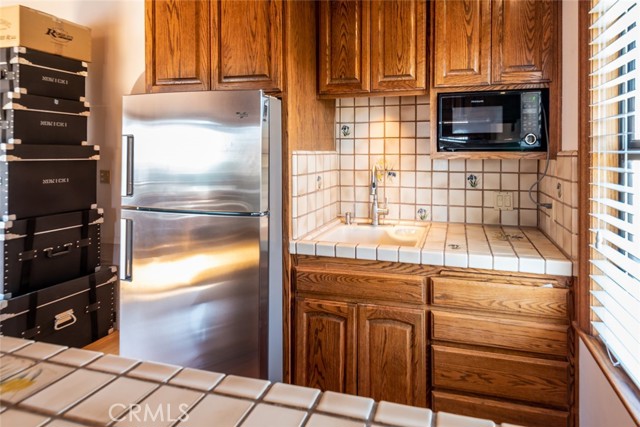 619 Avenue B, Redondo Beach, California 90277, 5 Bedrooms Bedrooms, ,3 BathroomsBathrooms,Residential,Sold,Avenue B,SB21044524
