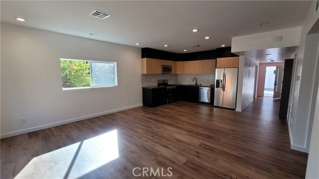 Income Home for Sale in North Hollywood, California