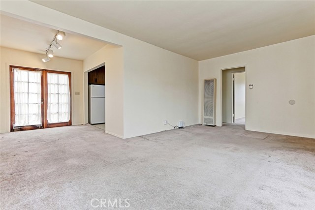 2404 Thomas Avenue, Redondo Beach, California 90278, 3 Bedrooms Bedrooms, ,1 BathroomBathrooms,Residential,Sold,Thomas,SB17071110