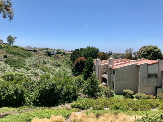 4 Peartree Lane, Rolling Hills Estates, California 90274, 3 Bedrooms Bedrooms, ,2 BathroomsBathrooms,Residential,Sold,Peartree,PV19149316