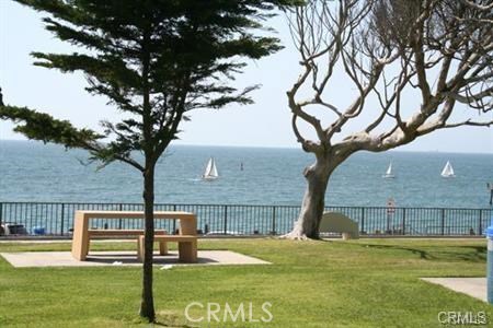  
This home is located in North Redondo Beach within 10 minutes of local beaches and within an award winning school district!