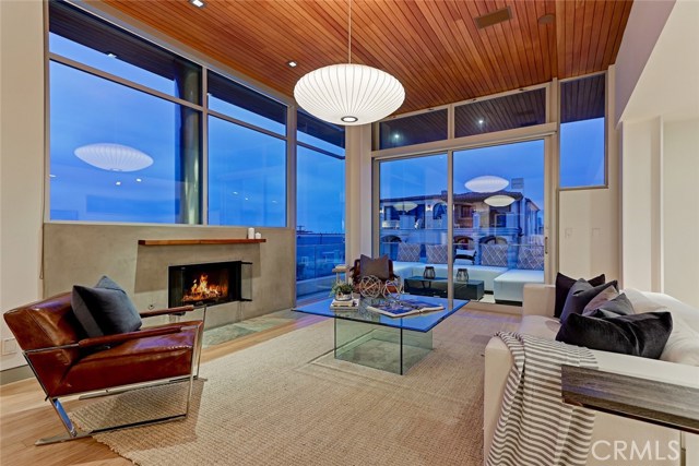 324 17th Street, Manhattan Beach, California 90266, 4 Bedrooms Bedrooms, ,4 BathroomsBathrooms,Residential,Sold,17th,SB17118466