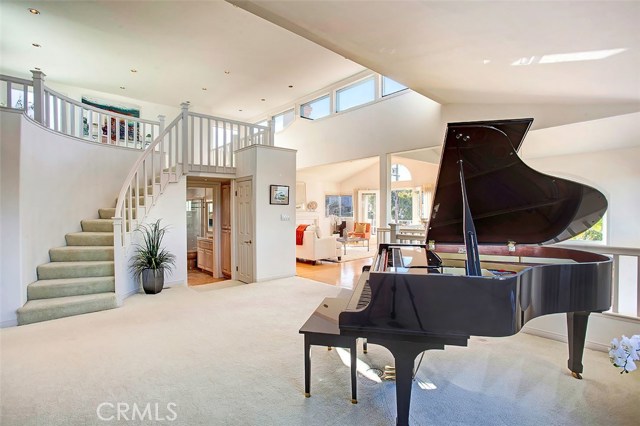 939 1st Street, Manhattan Beach, California 90266, 4 Bedrooms Bedrooms, ,4 BathroomsBathrooms,Residential,Sold,1st,SB17057614