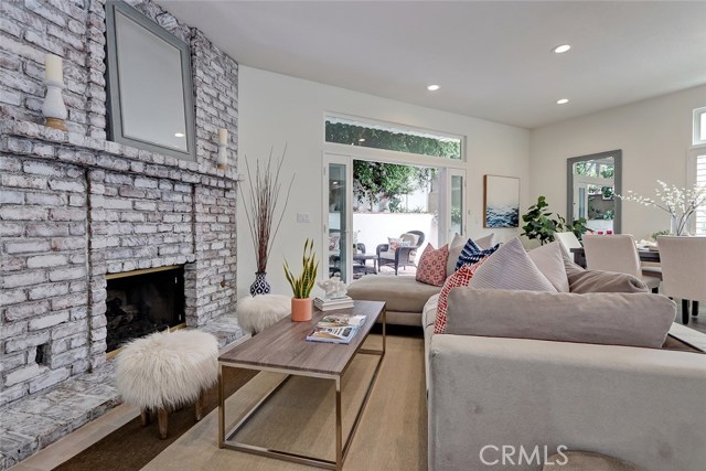 214 Juanita Avenue, Redondo Beach, California 90277, 3 Bedrooms Bedrooms, ,2 BathroomsBathrooms,Residential,Sold,Juanita,SB19078537