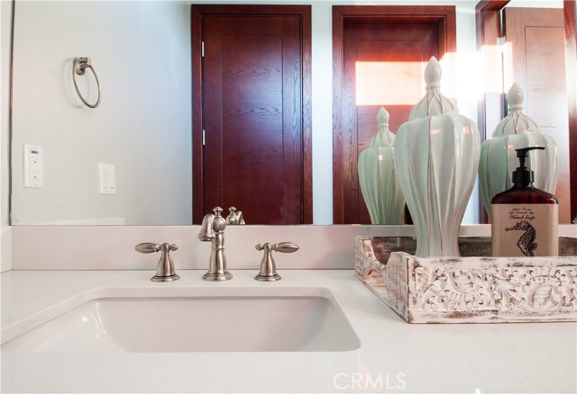 2110 Ernest Avenue, Redondo Beach, California 90278, 4 Bedrooms Bedrooms, ,3 BathroomsBathrooms,Residential,Sold,Ernest,SB21132960