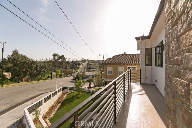2213 Speyer Lane, Redondo Beach, California 90278, 4 Bedrooms Bedrooms, ,3 BathroomsBathrooms,Residential,Sold,Speyer,SB18079012