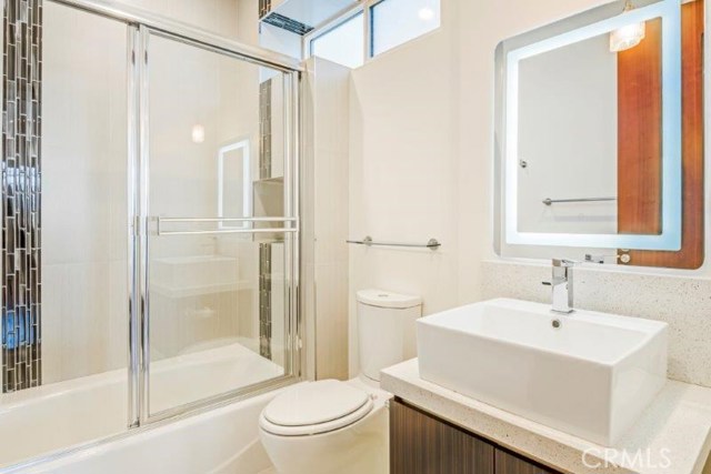 1014 Garnet Street, Redondo Beach, California 90277, 4 Bedrooms Bedrooms, ,3 BathroomsBathrooms,Residential,Sold,Garnet,OC17261734