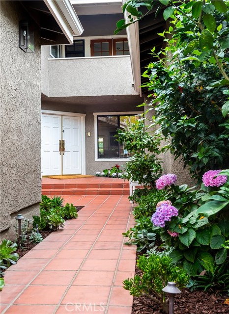 12 Dover Place, Manhattan Beach, California 90266, 3 Bedrooms Bedrooms, ,2 BathroomsBathrooms,Residential,Sold,Dover,SB20208434