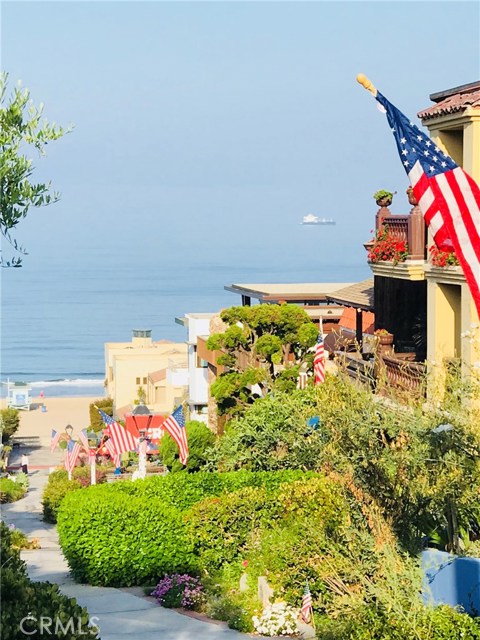 220 23rd Street, Manhattan Beach, California 90266, 3 Bedrooms Bedrooms, ,1 BathroomBathrooms,Residential,Sold,23rd,OC19050321