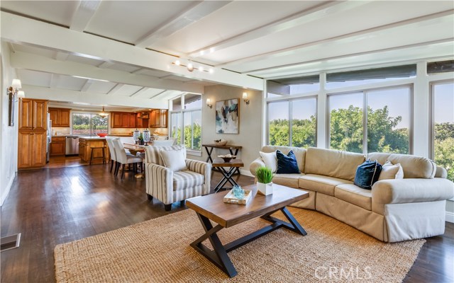 1605 Via Montemar, Palos Verdes Estates, California 90274, 4 Bedrooms Bedrooms, ,4 BathroomsBathrooms,Residential,Sold,Via Montemar,PV19256207