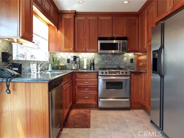 28608 Friarstone Court, Rancho Palos Verdes, California 90275, 2 Bedrooms Bedrooms, ,2 BathroomsBathrooms,Residential,Sold,Friarstone,PV17157201
