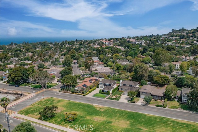 609 Paseo Lunado, Palos Verdes Estates, California 90274, 4 Bedrooms Bedrooms, ,3 BathroomsBathrooms,Residential,Sold,Paseo Lunado,PV21160159