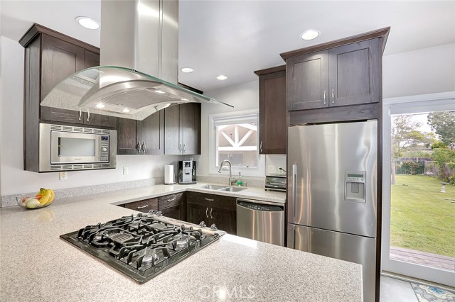 2834 Pinckard Avenue, Redondo Beach, California 90278, 2 Bedrooms Bedrooms, ,1 BathroomBathrooms,Residential,Sold,Pinckard,SB17082040