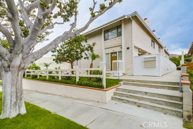 108 Irena Avenue, Redondo Beach, California 90277, 2 Bedrooms Bedrooms, ,1 BathroomBathrooms,Residential,Sold,Irena,SB18121542