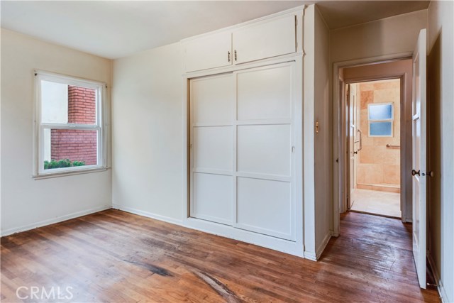1813 Lynngrove Drive, Manhattan Beach, California 90266, 2 Bedrooms Bedrooms, ,Residential,Sold,Lynngrove,SB18291838