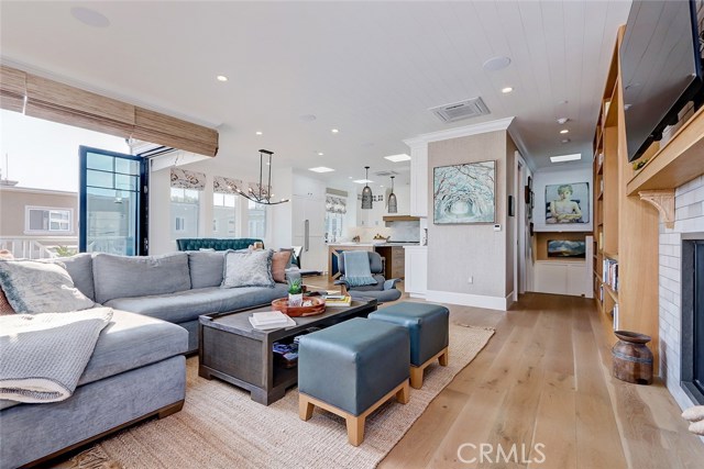 443 23rd Place, Manhattan Beach, California 90266, 3 Bedrooms Bedrooms, ,2 BathroomsBathrooms,Residential,Sold,23rd,SB20175506