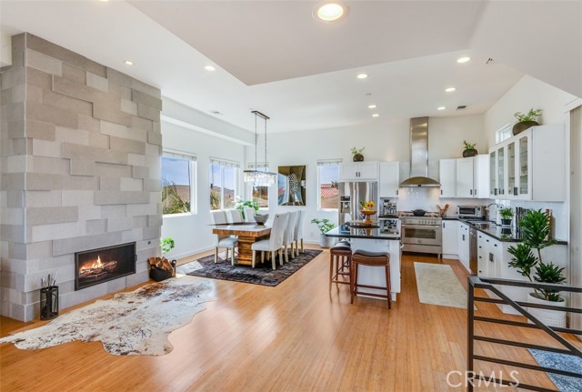 2122 Harriman Lane, Redondo Beach, California 90278, 3 Bedrooms Bedrooms, ,1 BathroomBathrooms,Residential,Sold,Harriman,SB21082053