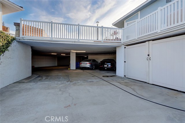 13 Laurel, Manhattan Beach, California 90266, 3 Bedrooms Bedrooms, ,1 BathroomBathrooms,Residential,Sold,Laurel,SB19057635