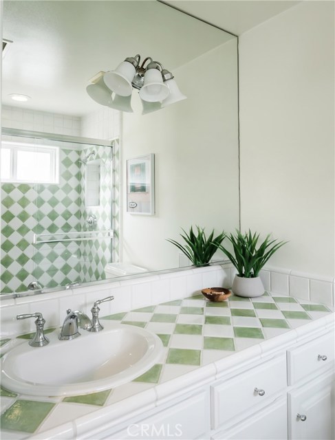 653 26th Street, Manhattan Beach, California 90266, 5 Bedrooms Bedrooms, ,3 BathroomsBathrooms,Residential,Sold,26th,SB20212794