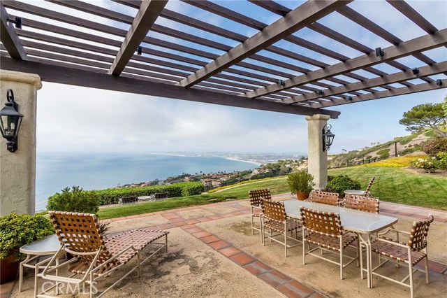 982 Paseo La Cresta, Palos Verdes Estates, California 90274, 5 Bedrooms Bedrooms, ,4 BathroomsBathrooms,Residential,Sold,Paseo La Cresta,PV18170778