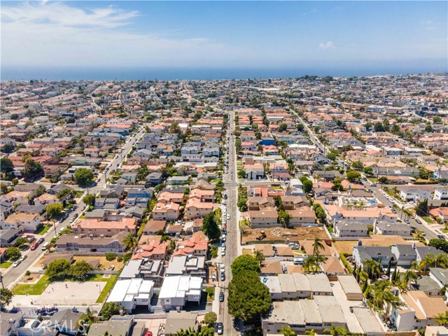 1914 Marshallfield Lane, Redondo Beach, California 90278, 4 Bedrooms Bedrooms, ,3 BathroomsBathrooms,Residential,Sold,Marshallfield,SB20122923